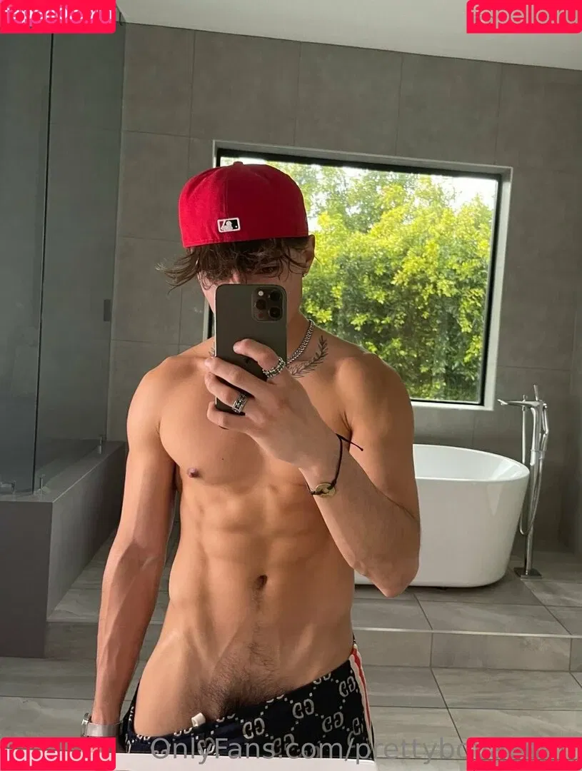prettyboyaedan Onlyfans Photo Gallery 