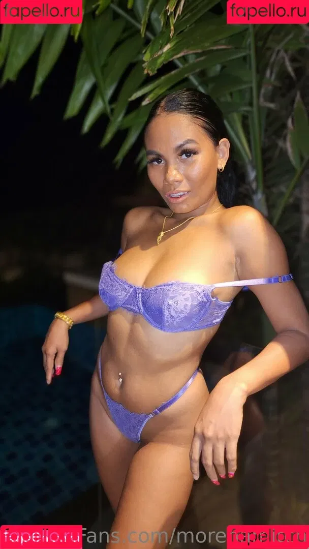 Morena Mitch Onlyfans Photo Gallery 