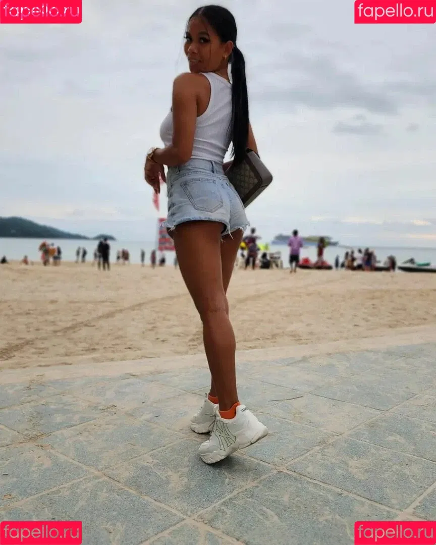 Morena Mitch Onlyfans Photo Gallery 