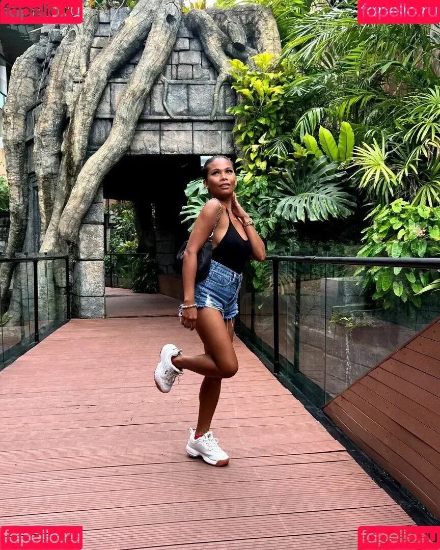 Morena Mitch Onlyfans Photo Gallery 
