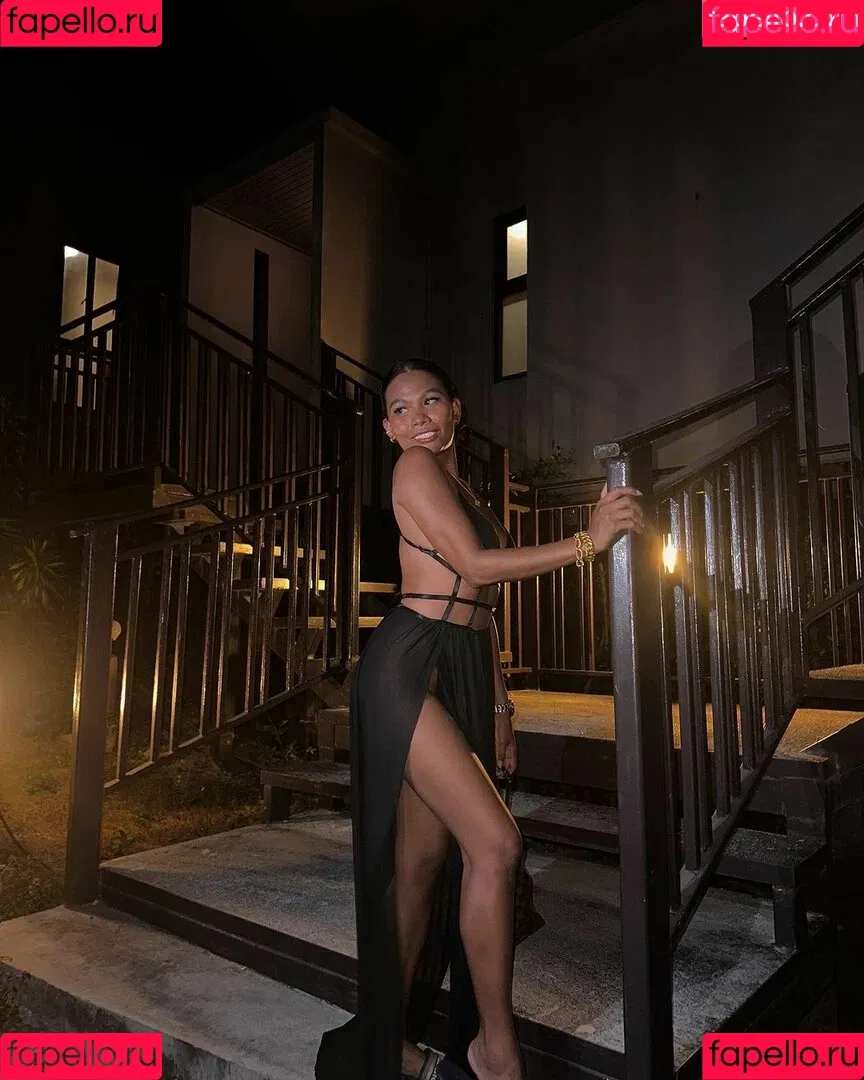 Morena Mitch Onlyfans Photo Gallery 