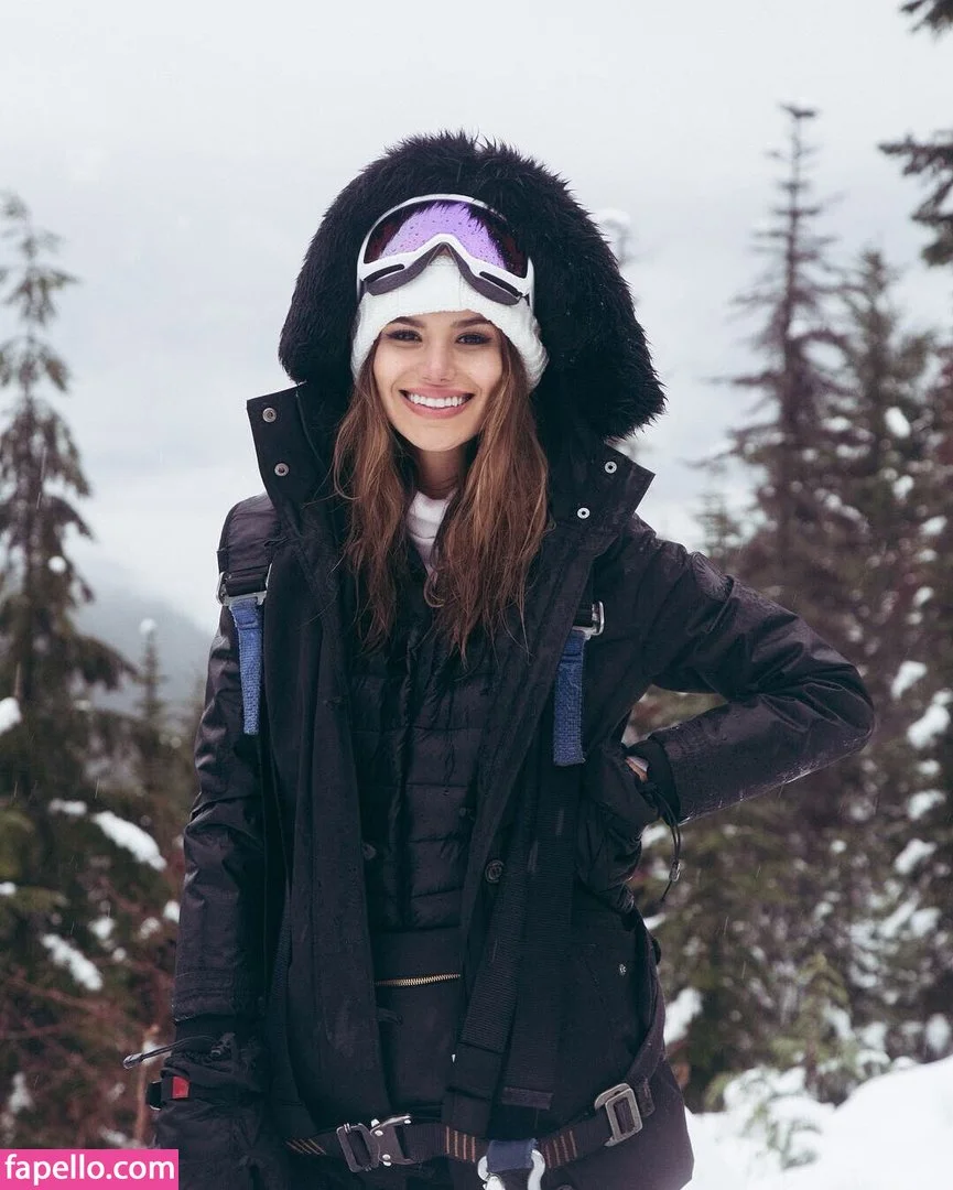 Madison Reed Onlyfans Photo Gallery 