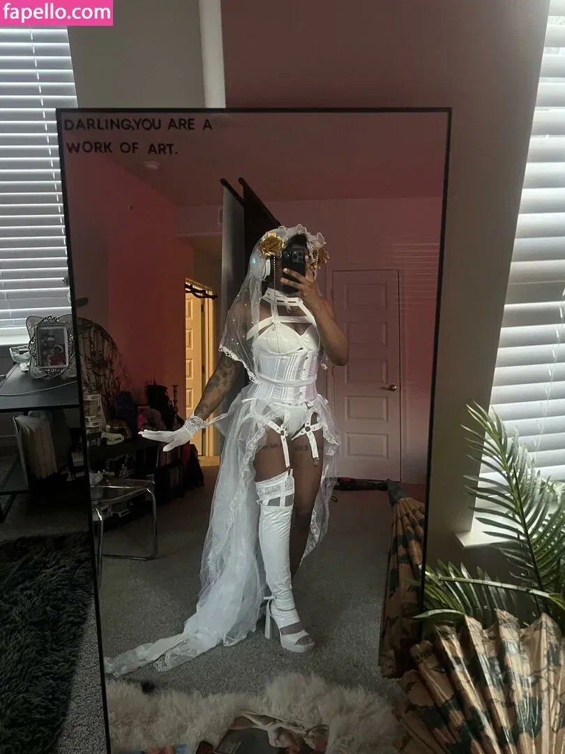 starrysdomain Onlyfans Photo Gallery 