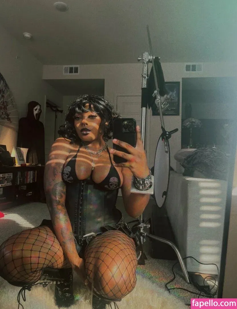 starrysdomain Onlyfans Photo Gallery 