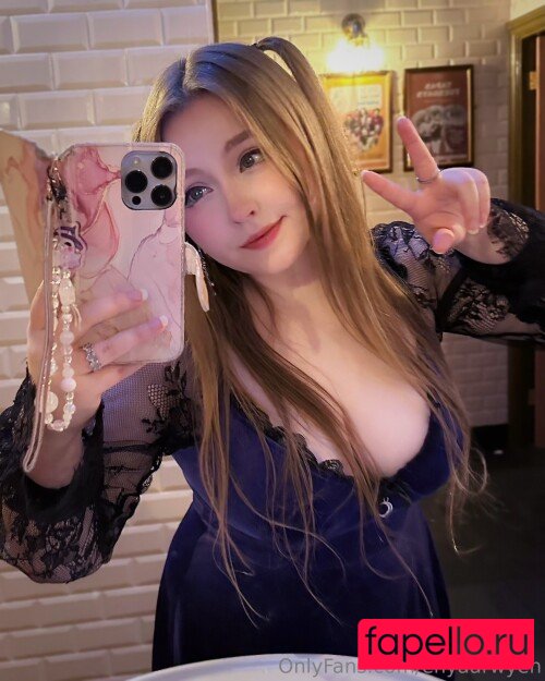 Enyaarwyen Nude Onlyfans Photo 10