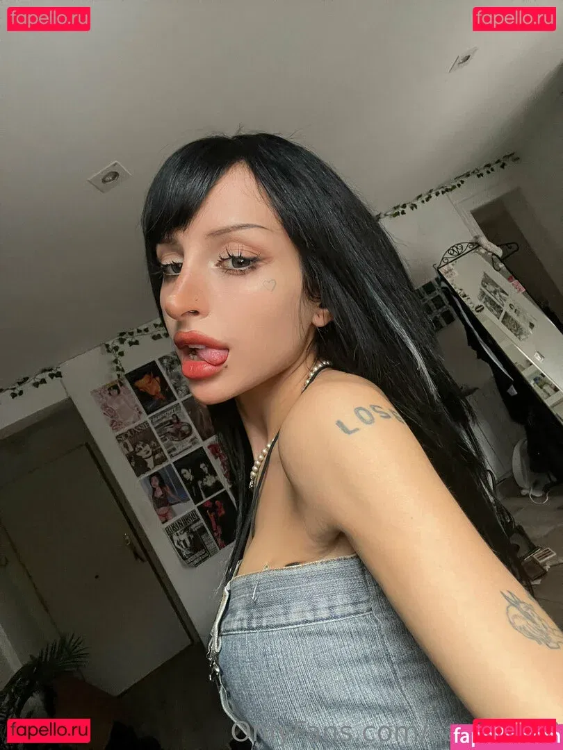 candyx18 Onlyfans Photo Gallery 