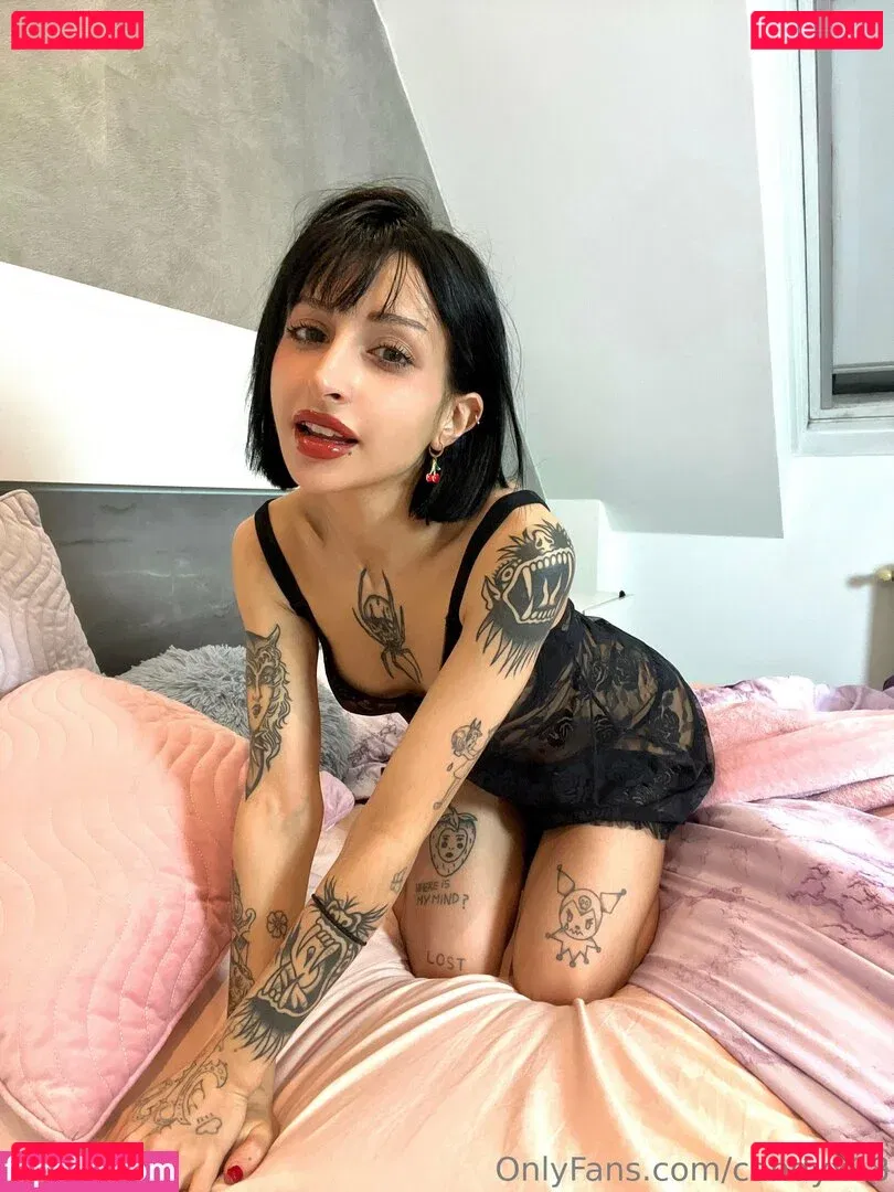 candyx18 Onlyfans Photo Gallery 