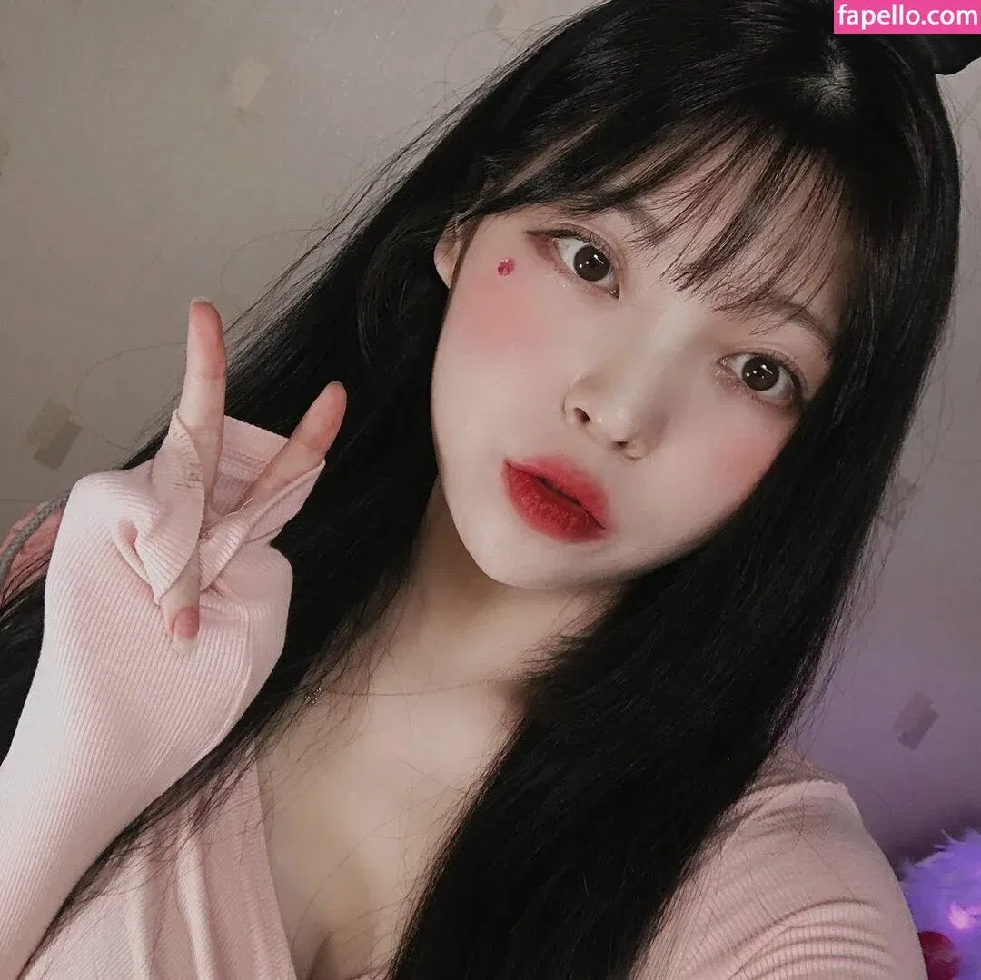 yudiii Onlyfans Photo Gallery 