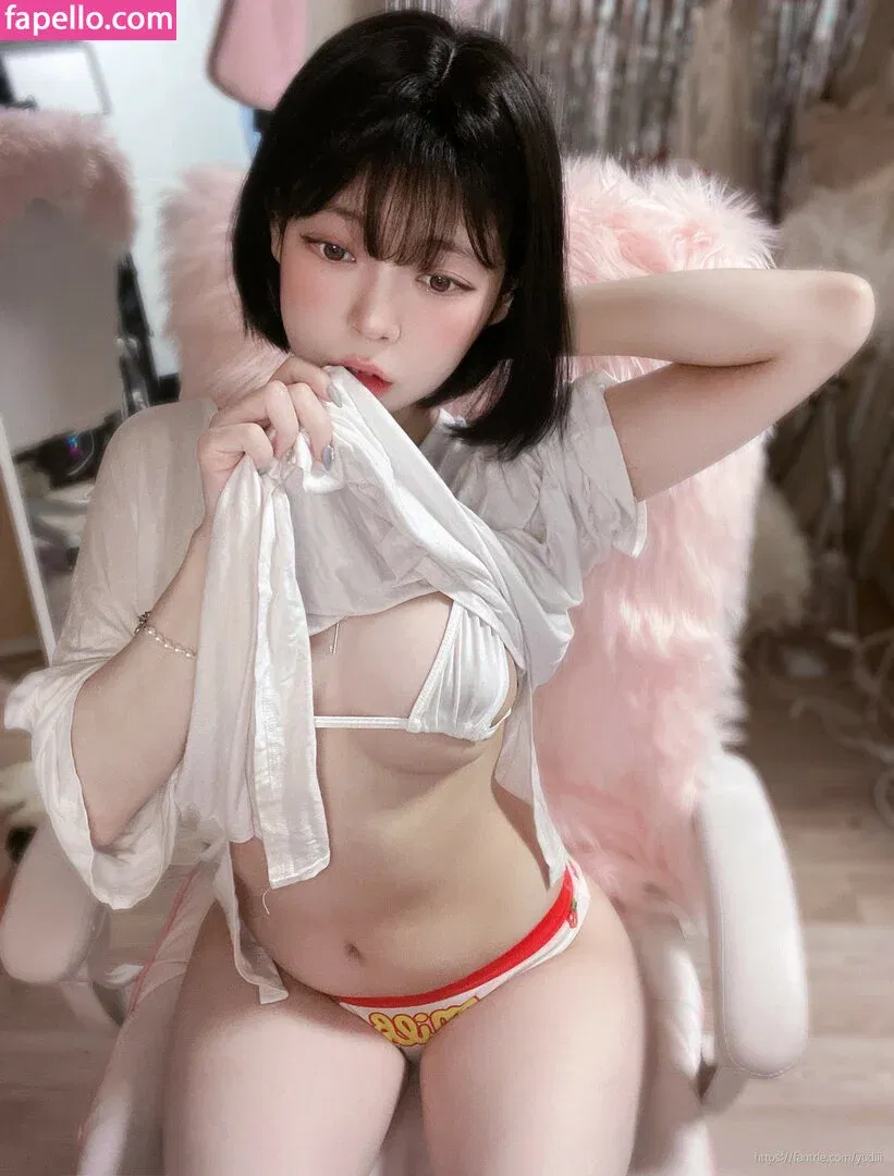 yudiii Onlyfans Photo Gallery 