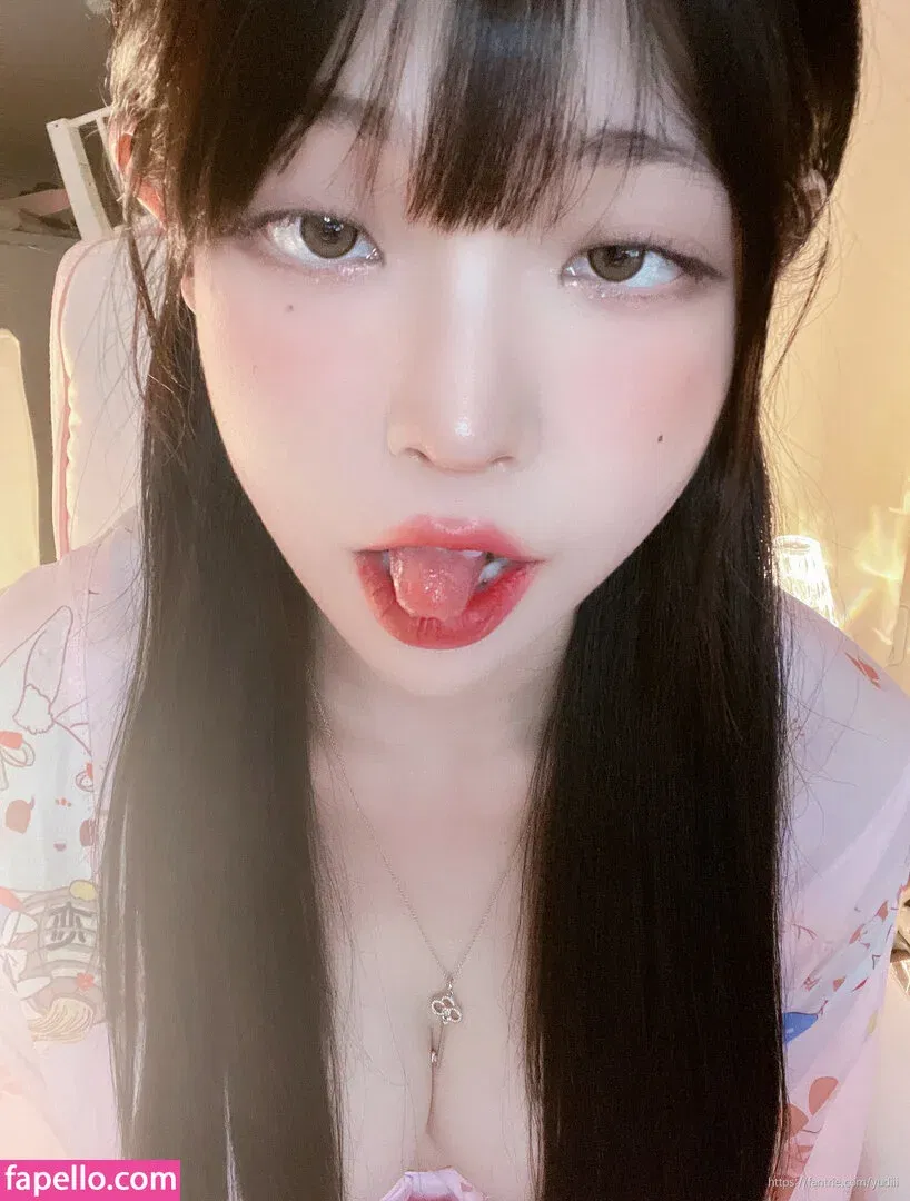 yudiii Onlyfans Photo Gallery 