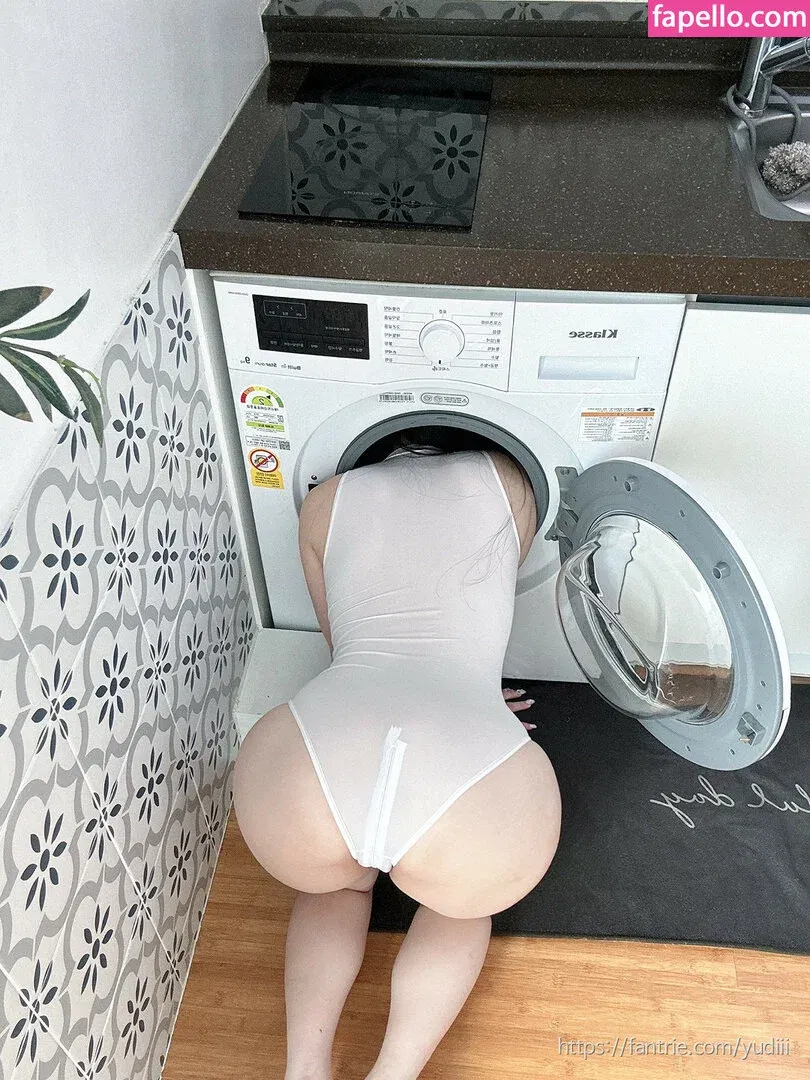 yudiii Onlyfans Photo Gallery 