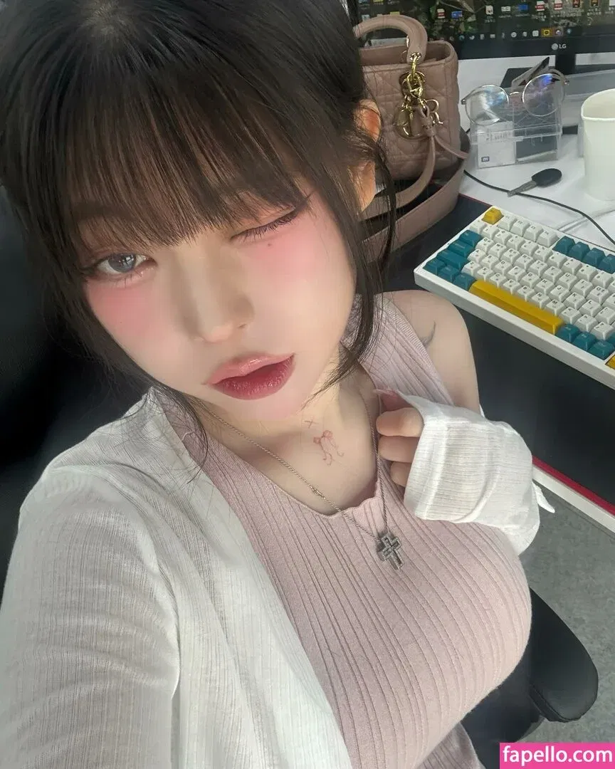 yudiii Onlyfans Photo Gallery 