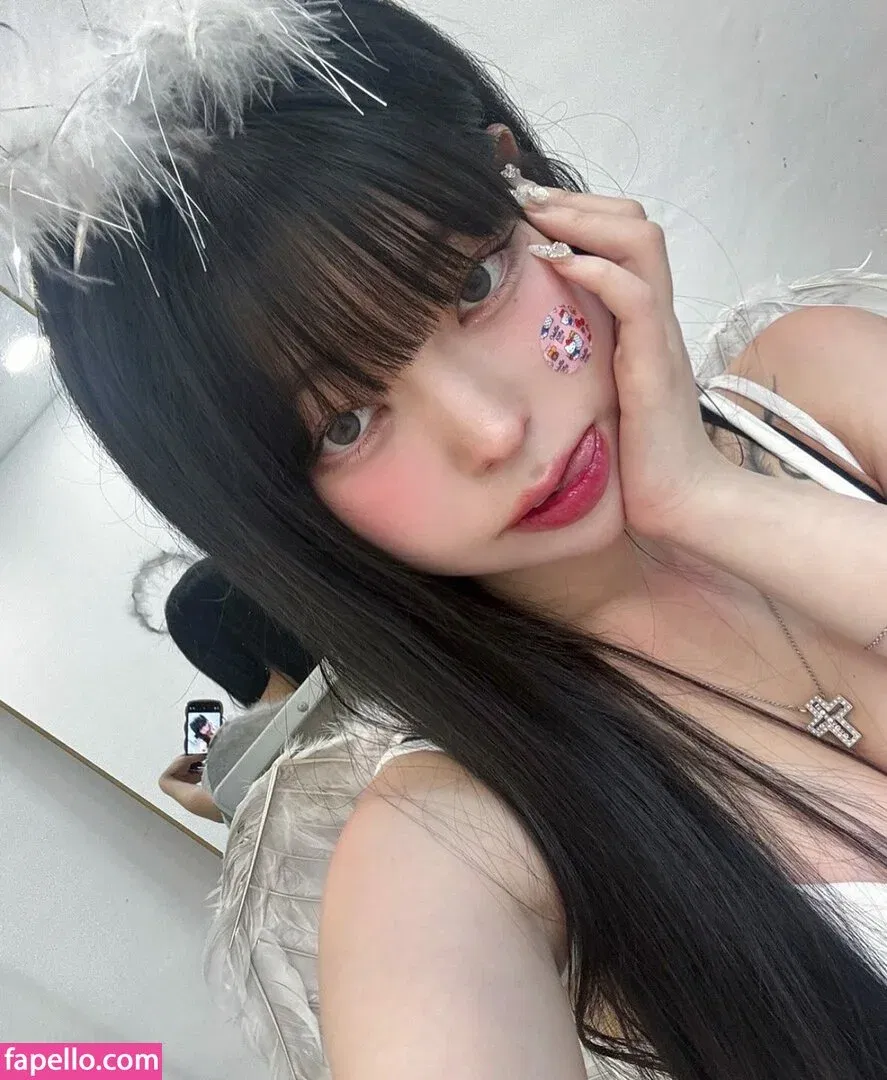 yudiii Onlyfans Photo Gallery 