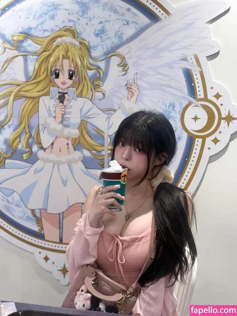 yudiii Onlyfans Photo Gallery 