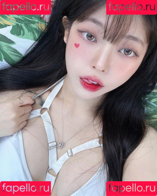 yudiii Onlyfans Photo Gallery 