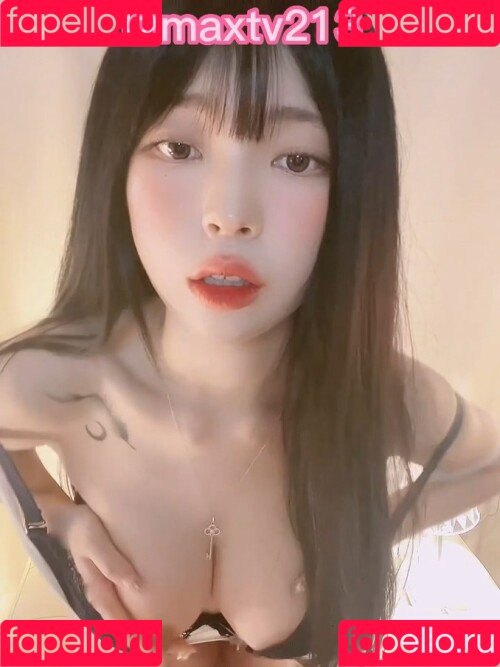 yudiii Onlyfans Photo Gallery 