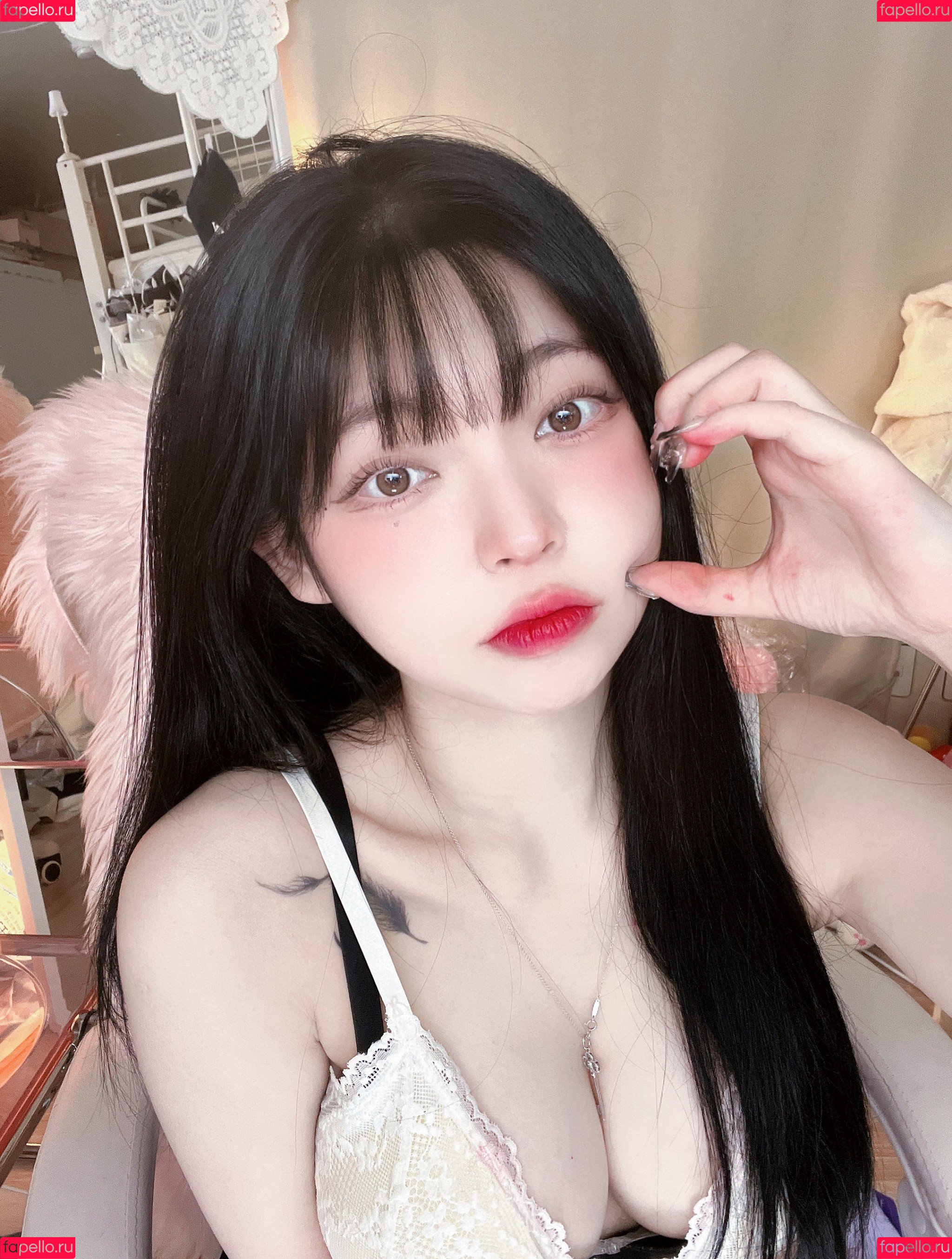 yudiii Onlyfans Photo Gallery 