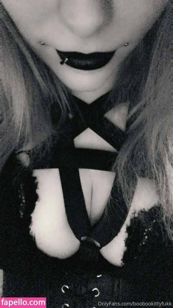 boobookittyfukk Onlyfans Photo Gallery 