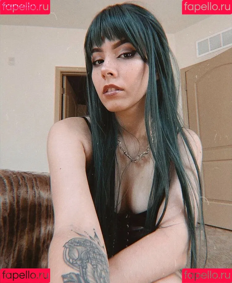 Luna Bloom Onlyfans Photo Gallery 