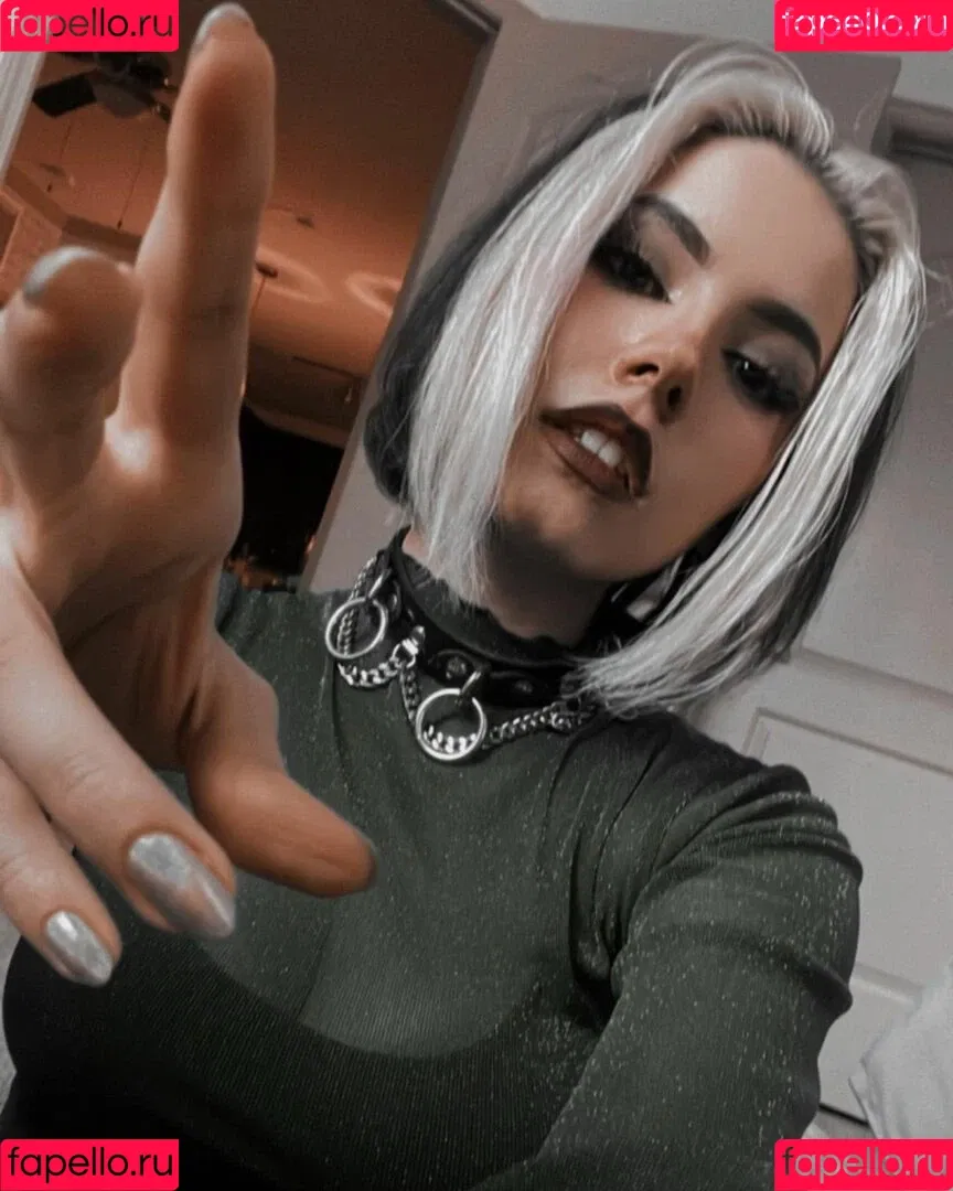 Luna Bloom Onlyfans Photo Gallery 
