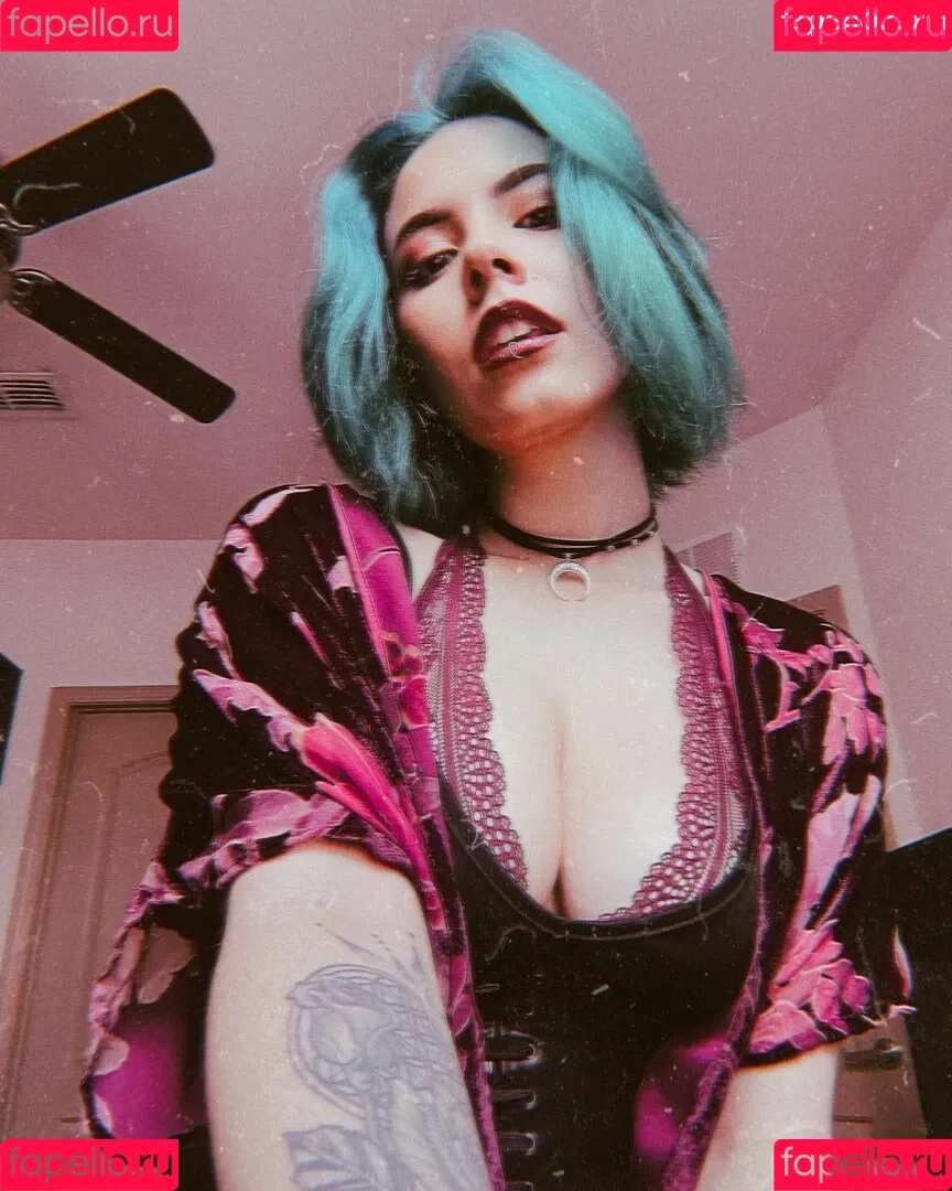 Luna Bloom Onlyfans Photo Gallery 