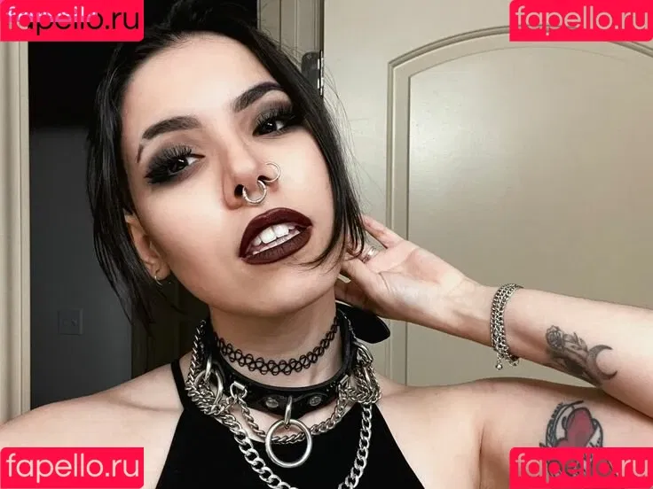Luna Bloom Onlyfans Photo Gallery 