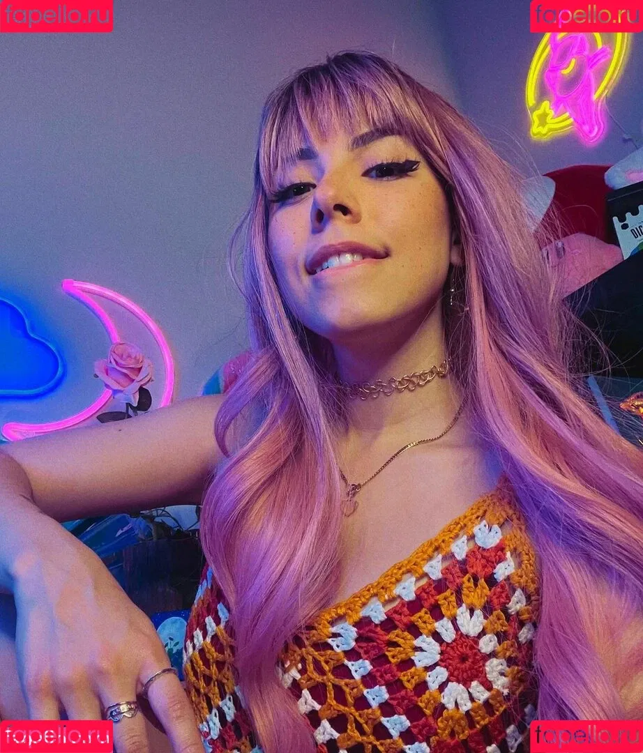 Luna Bloom Onlyfans Photo Gallery 