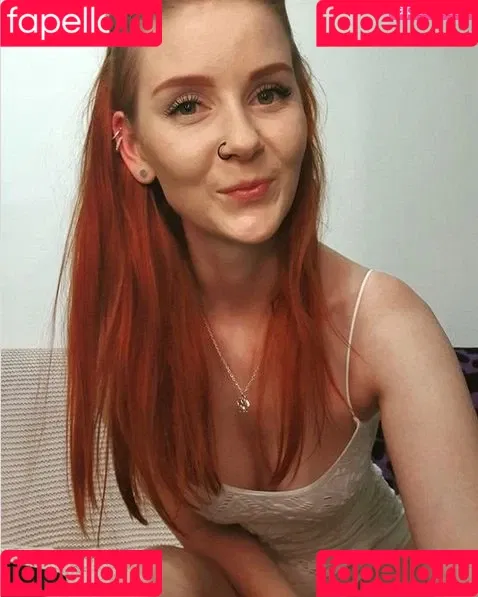 LittleBee Onlyfans Photo Gallery 