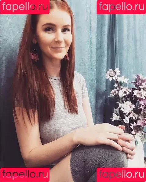 LittleBee Onlyfans Photo Gallery 