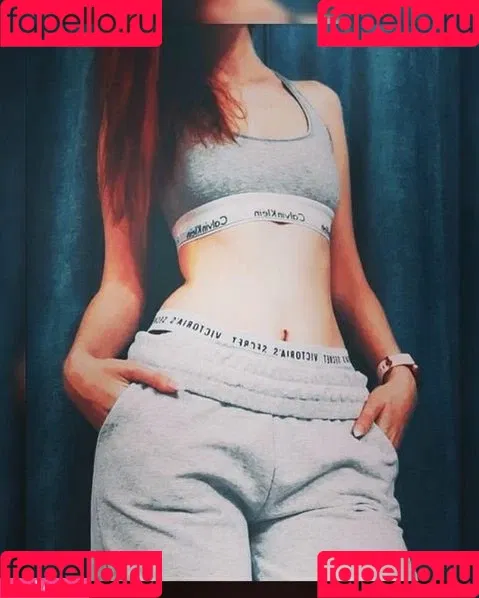LittleBee Onlyfans Photo Gallery 