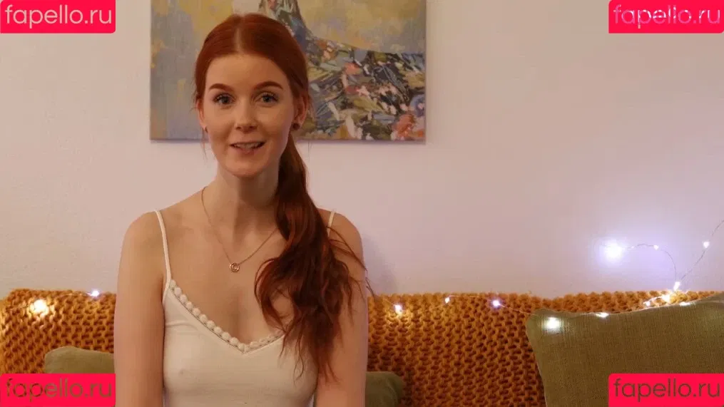 LittleBee Onlyfans Photo Gallery 
