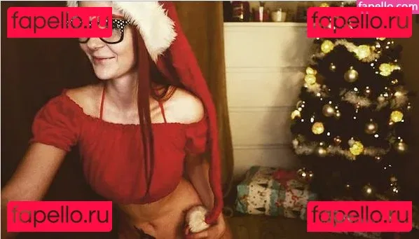 LittleBee Onlyfans Photo Gallery 