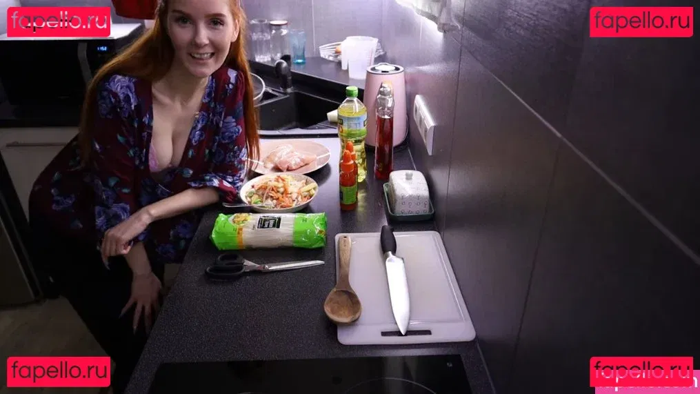 LittleBee Onlyfans Photo Gallery 