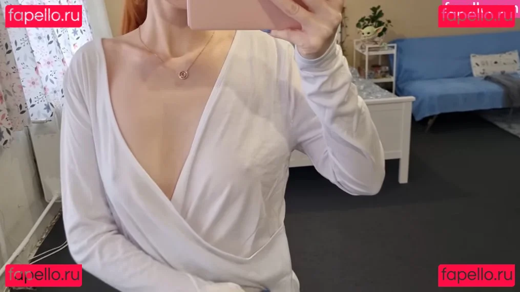 LittleBee Onlyfans Photo Gallery 