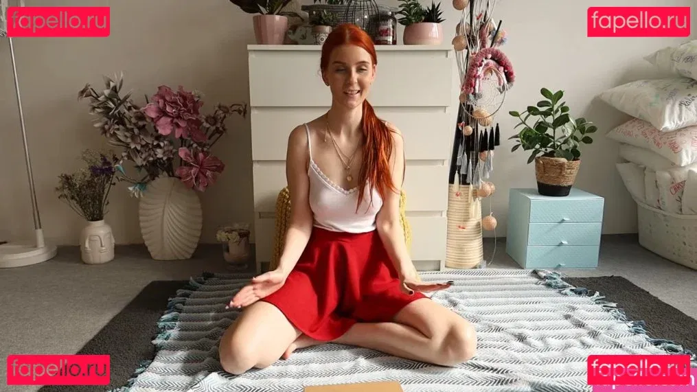 LittleBee Onlyfans Photo Gallery 