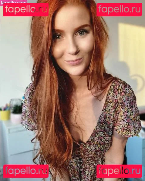 LittleBee Onlyfans Photo Gallery 