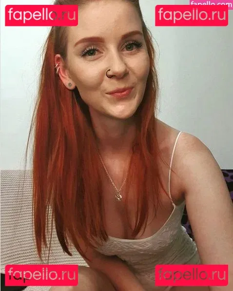 LittleBee Onlyfans Photo Gallery 