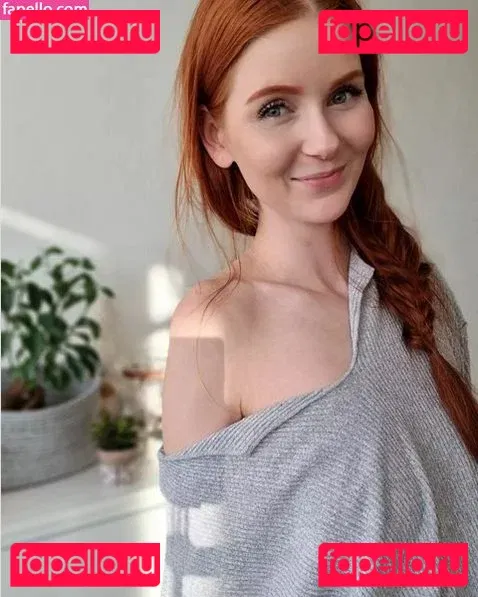 LittleBee Onlyfans Photo Gallery 