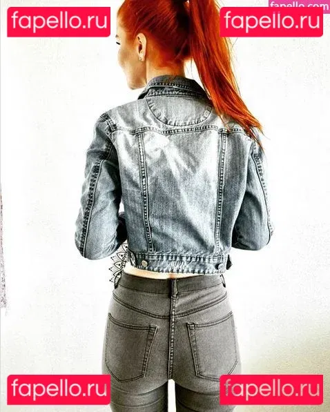 LittleBee Onlyfans Photo Gallery 