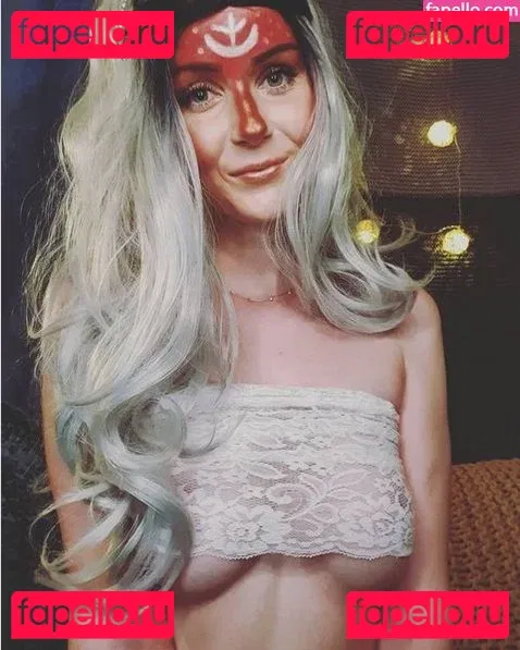 LittleBee Onlyfans Photo Gallery 