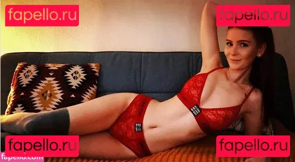 LittleBee Onlyfans Photo Gallery 