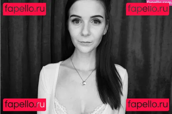 LittleBee Onlyfans Photo Gallery 