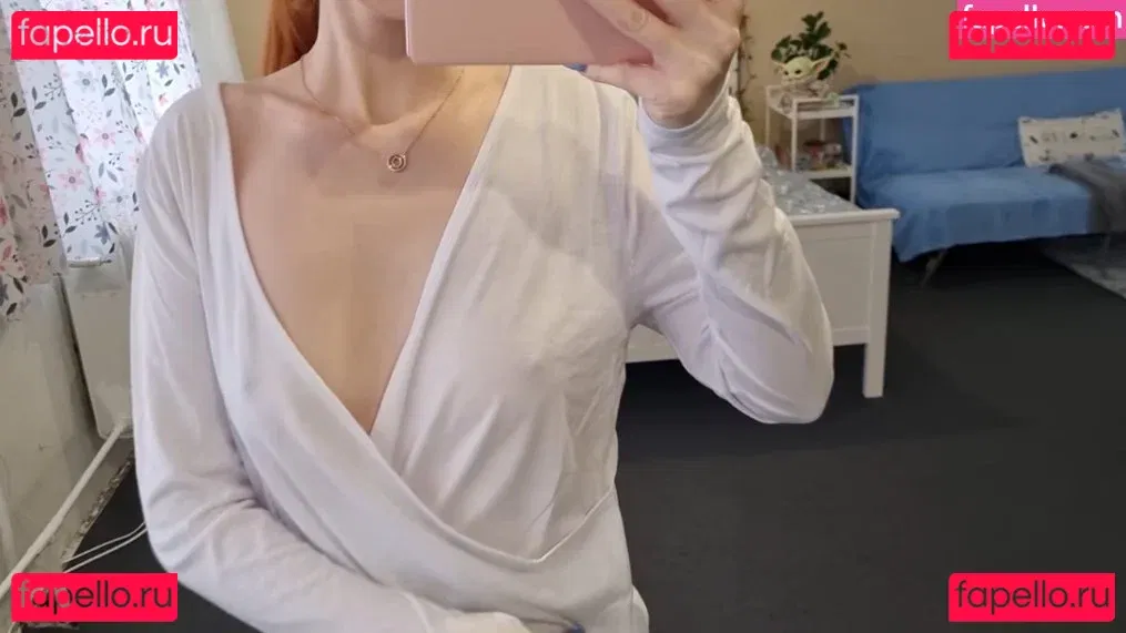 LittleBee Onlyfans Photo Gallery 