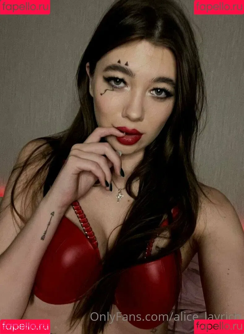 alice_layrich Onlyfans Photo Gallery 