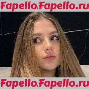 ariamr24fp Onlyfans Photo Gallery 