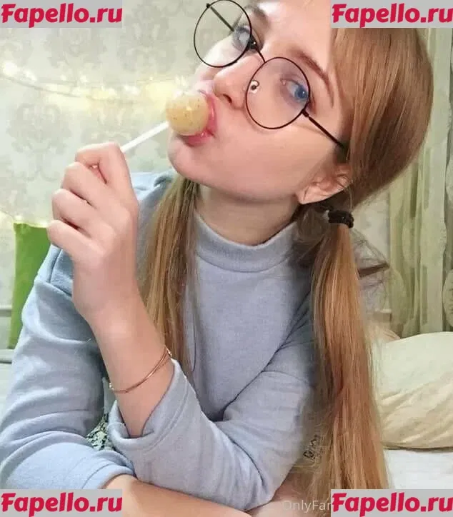 ariamr24fp Onlyfans Photo Gallery 