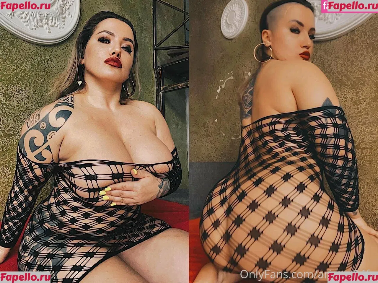 ariamr24fp Onlyfans Photo Gallery 