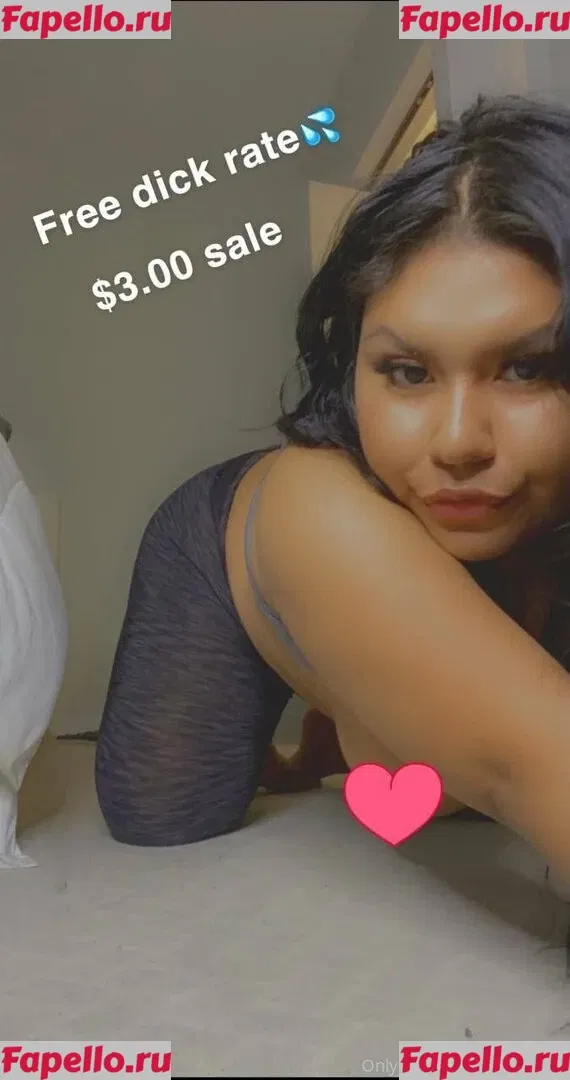 ariamr24fp Onlyfans Photo Gallery 