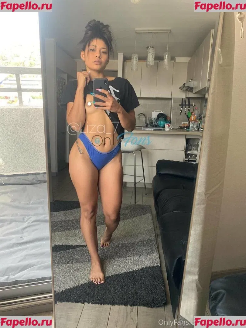 ariamr24fp Onlyfans Photo Gallery 