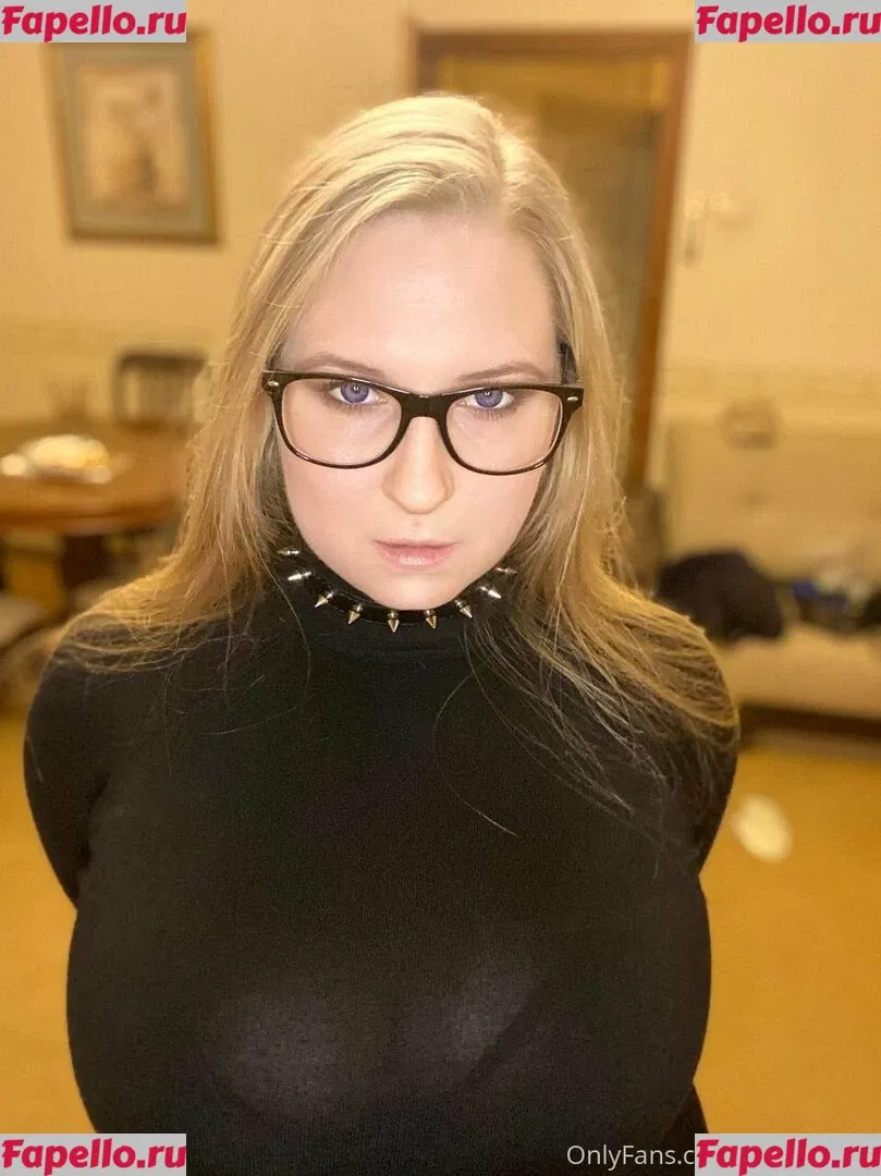 ariamr24fp Onlyfans Photo Gallery 